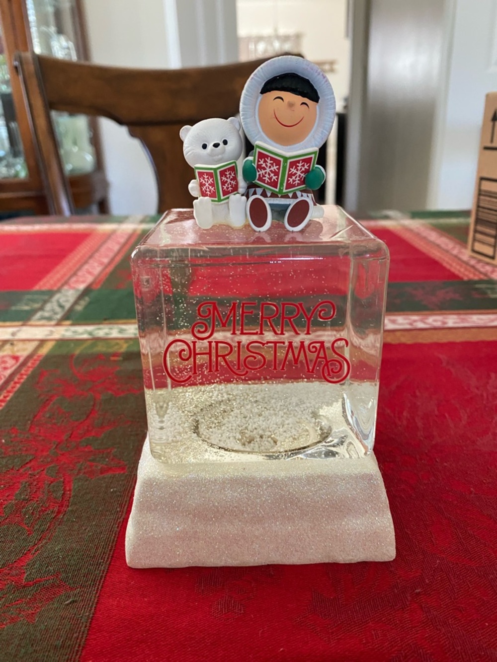 Hallmark Merry Christmas Frosty Friends Clear Snow Globe Eskimo Bear Red Accents